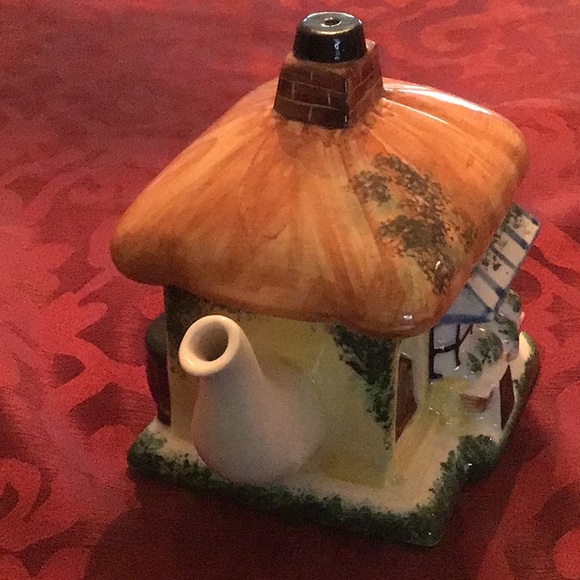 Tea Pot - England - 2 Cup - Picture 5 of 8